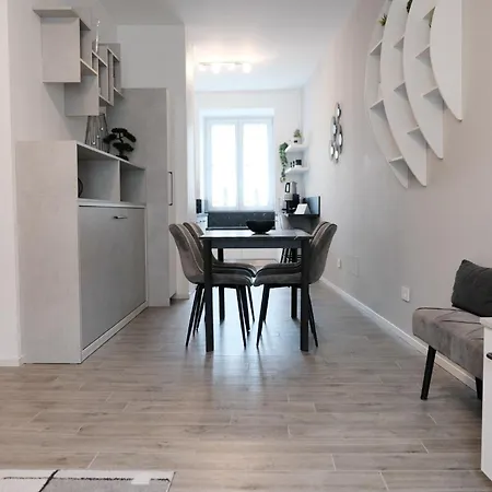 Lakeside Bliss With Free Parking Apartmán Como