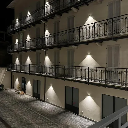 Lakeside Bliss With Free Parking Apartmán *